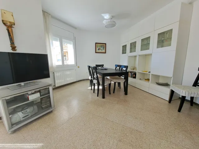 Pis en venda a primeria linia de mar de Pineda de Mar - foto 5