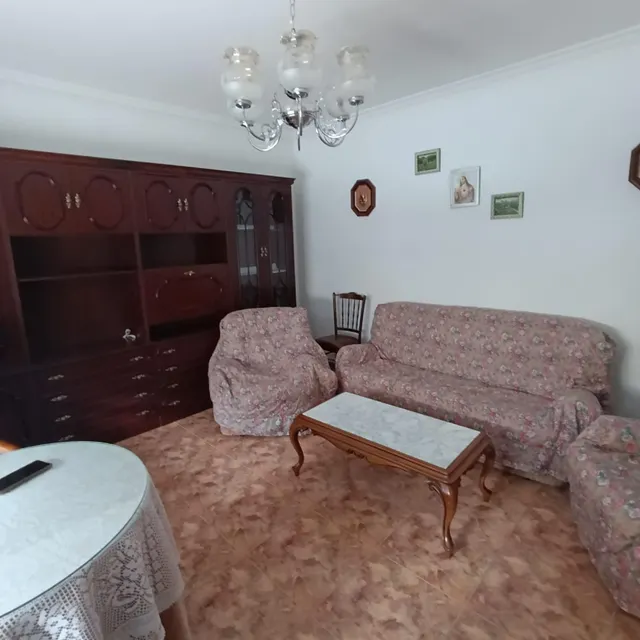 CASA PARA ENTRAR A VIVIR CON PATIO — 5