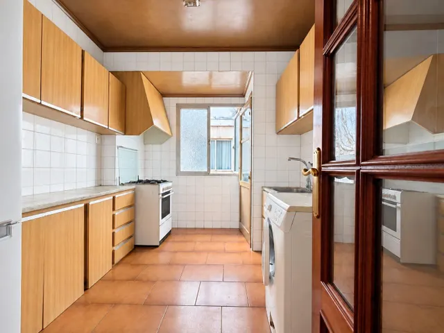 Piso a la venta en Benicalap — 28