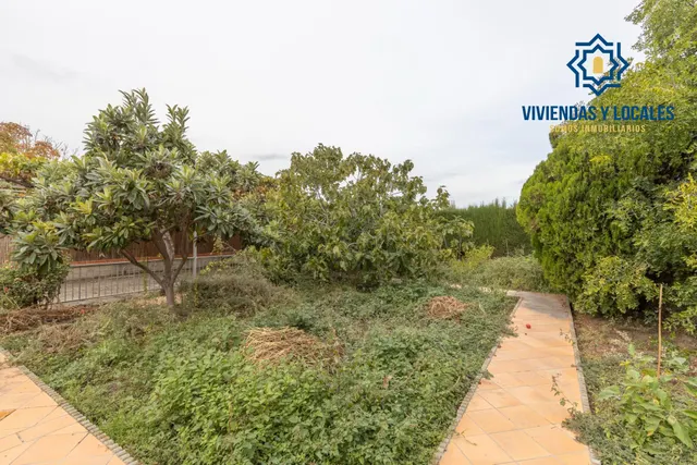 Complejo industrial con vivienda en Alhendín con 2500 metros cuadrados — 47