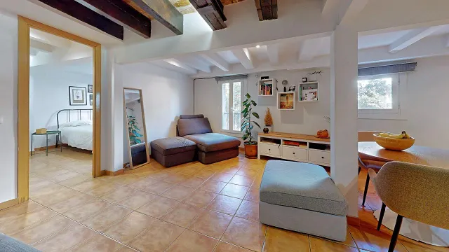 REFORMADO CON ENCANTO EN RAMBLA DEL POBLENOU – 6ª PLANTA SIN ASCENSOR — 50