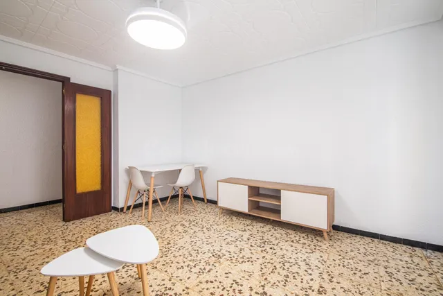 ¡PISO EN ALQUILER EN PLENO CENTRO DE ELCHE! — 4