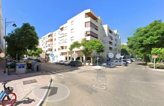Gran Local Comercial Centro Estepona (Av Carlos Cano/ Huerta - foto 3