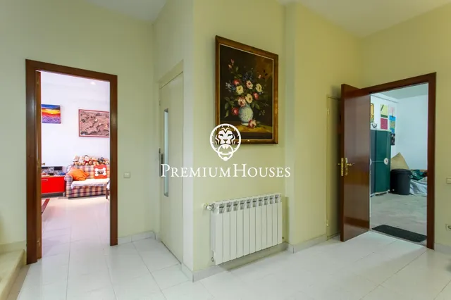 Exclusiva casa con jardín, piscina y espectaculares vistas al mar en Sant Andreu de Llavaneres — 39