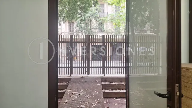 Local comercial 1084m² en alquiler - Sagrada Familia — 4