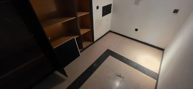 LOCAL COMERCIAL ACONDICIONADO DE 350 METROS EN PLENA — 28