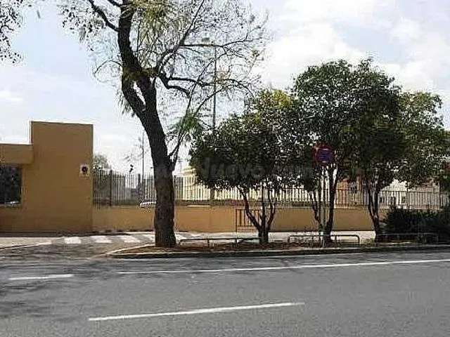 Trastero 6m² en alquiler - Nervión - foto 2