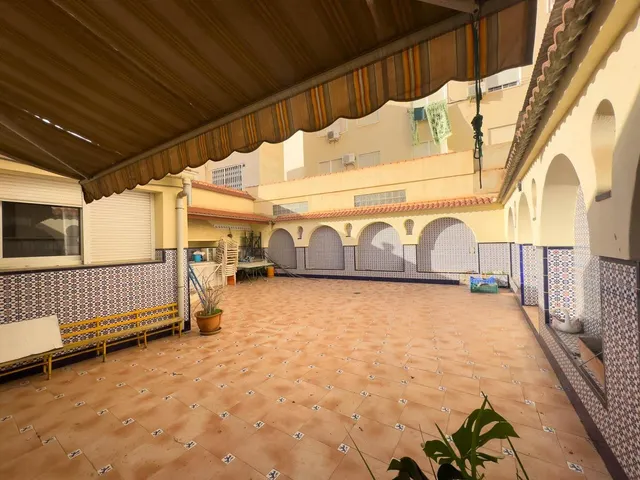 Casa con parcela ideal para edificar en Torrevieja — 7