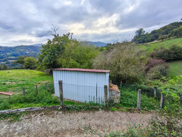 Finca edificable de 2.065 m2 en Olloniego, con vistas a la montaña — 19