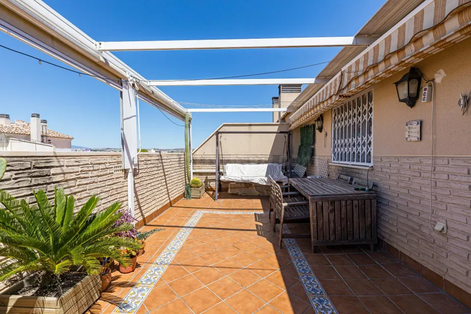 Ático exclusivo con plaza de garaje, trastero y domótica en Zarandona