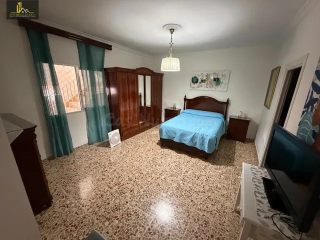 GRAN CASA INDEPENDIENTE EN LA MILAGROSA 260m2 - foto 3