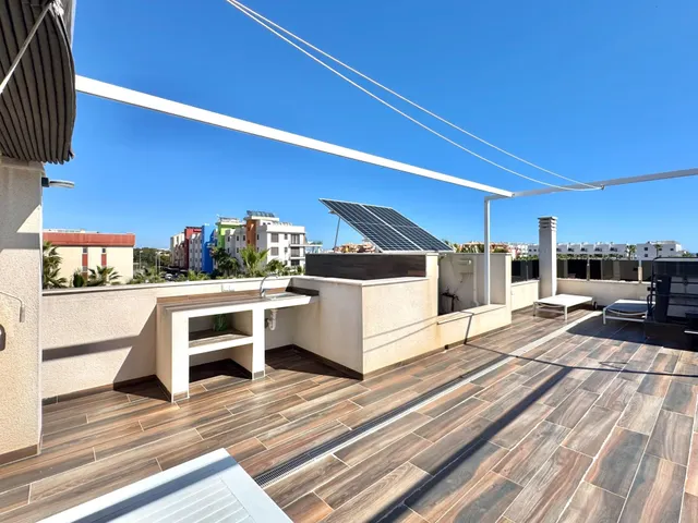 Villa 4 habitaciones 271m² en venta - Lomas de Cabo Roig — 45