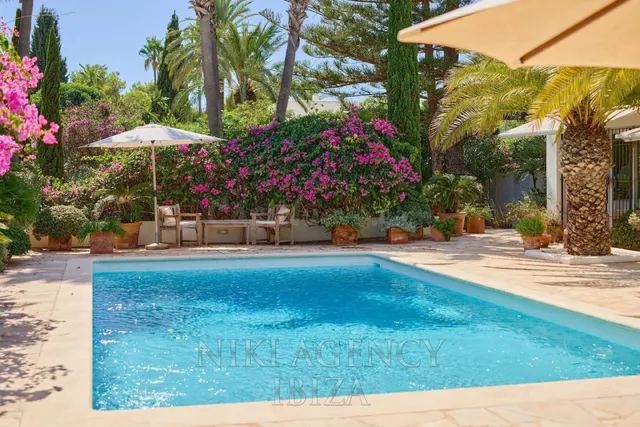 Casa-Chalet en Venta en Santa Eularia Des Riu Baleares - foto 2