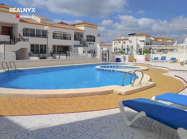 Vistabella Golf! Espectacular bungalow con gigantesca parcela y parking +  bellísima piscina comunitaria — 7