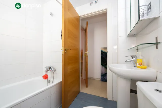 VPO - PISO DE 2 habitaciones CON GARAJE, TRASTERIO Y PATIO DE 82 M2 — 18
