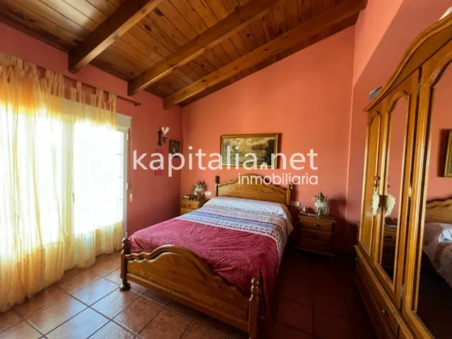 Magnifico chalet a la venta en Ontinyent a 1.5km de la población. — 22