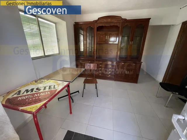 VIVIENDA CON NEGOCIO BAR RESTAURANTE, PATIO Y PARKING