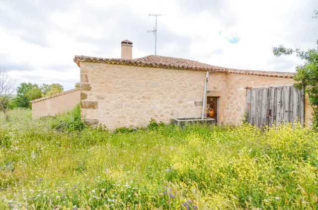 Urbis te ofrece una casa con terreno en venta en Doñinos de Salamanca, Salamanca. — 23