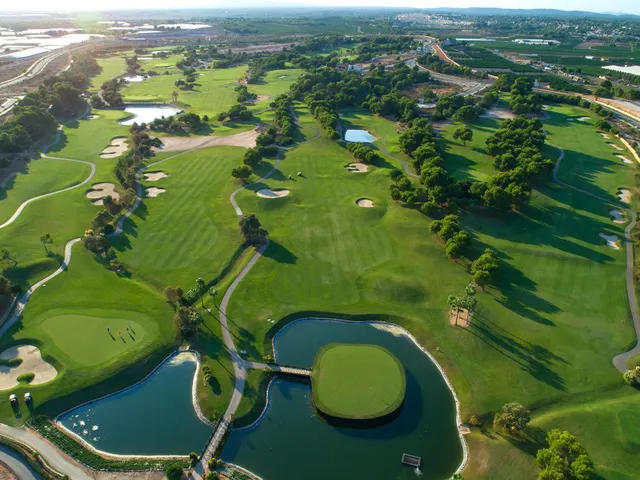 RESIDENCIAL DE OBRA NUEVA EN PILAR DE LA HORADADA JUNTO AL CAMPO DE GOLF — 23