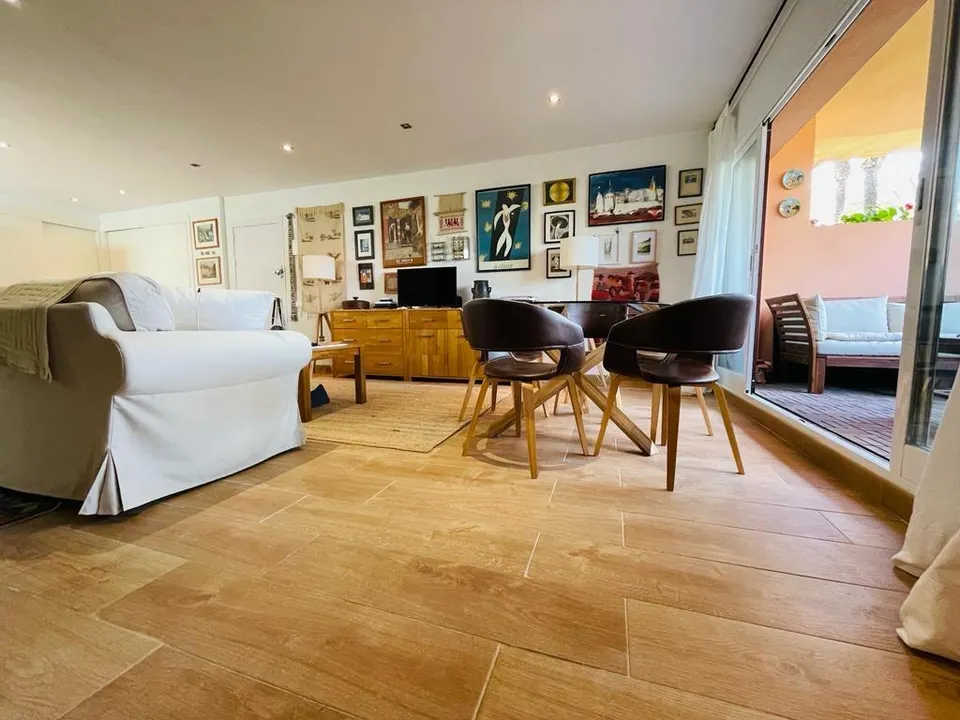 LOFT A POCOS METROS DE LA PLAYA EN EL CORAZÓN DE SOTOGRANDE