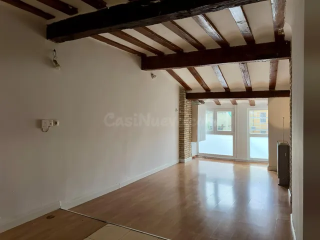 PISO EN VENTA EN CASCO VIEJO - foto 4