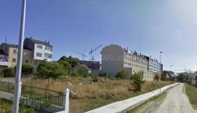 CONJUNTO DE 3 FINCAS EN RUA REVISTA RONSEL EN LUGO - foto 2