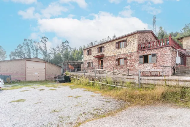 Casa/ Chalet, 4 naves y 21.000 m2 de Finca en Serín, Gijón — 4
