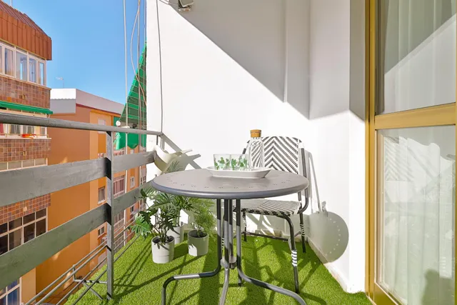 ¡¡¡¡¡ ATENCIÓN INVERSORES!!!!  PISO DE 4 habitaciones CON LICENCIA TURÍSTICA CON ALTA RENTABILIDAD — 18