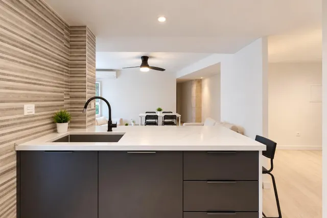 Piso reformado de 113 m2 en pleno centro de Murcia con 4 dormitorios y 2 baños — 7