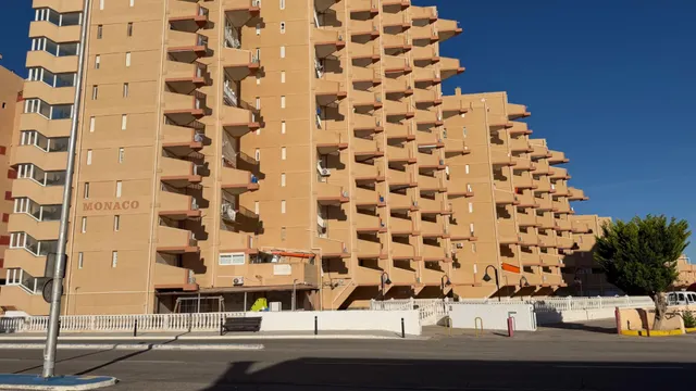 Estudio tipo loft en venta en edificio Mónaco, La Manga — 28