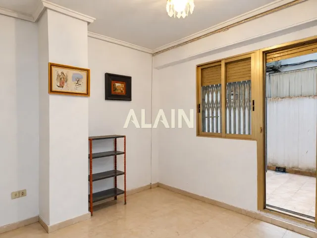 PISO EN VENTA EN LA ZONA DEL ENSANCHE EN VALENCIA CON DOS TERRAZAS Y GARAJE OPCIONAL. — 35
