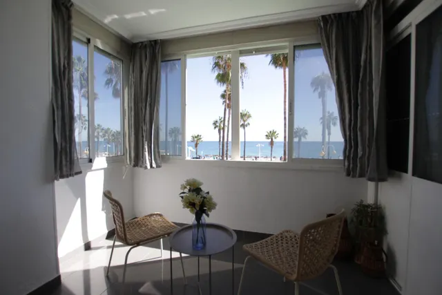 Vivienda en Benalmádena Costa a 50 metros de la playa, con vistas al mar — 30
