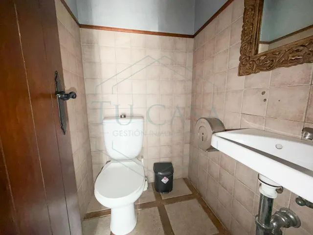 Excelente local comercial en planta baja cerca de la calle Ancha — 9