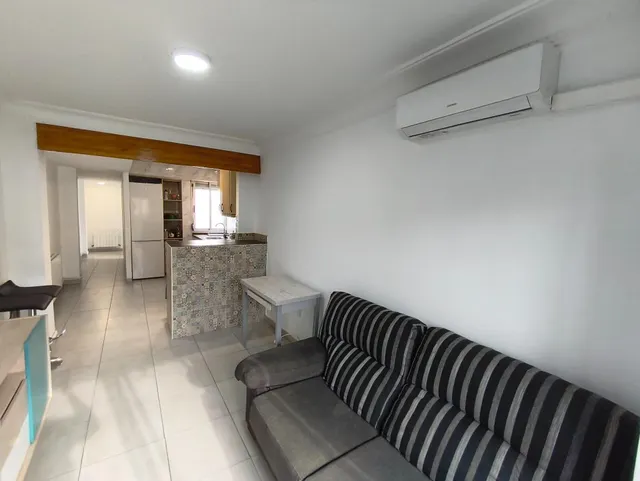 Piso de 72m2 útiles. Distribuido en tres dormitorios, salón, cocina y baño — 7