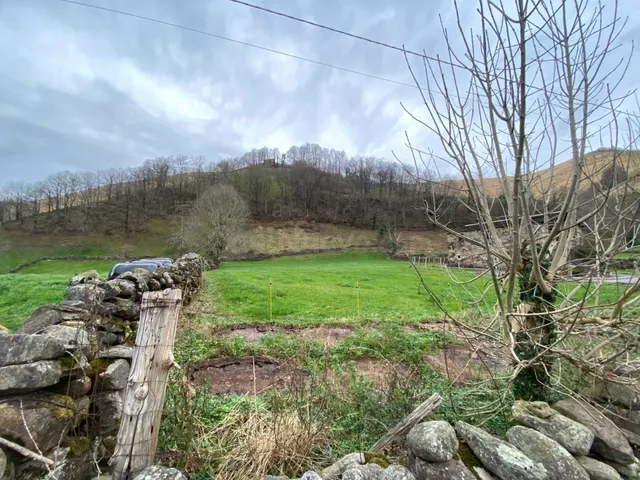 CABAÑAS Y TERRENO EN VEGA DE PAS (PANDILLO) - foto 4