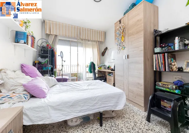 En Venta Piso de 4 dormitorios con ascensor, ideal para reformar a tu gusto. — 16