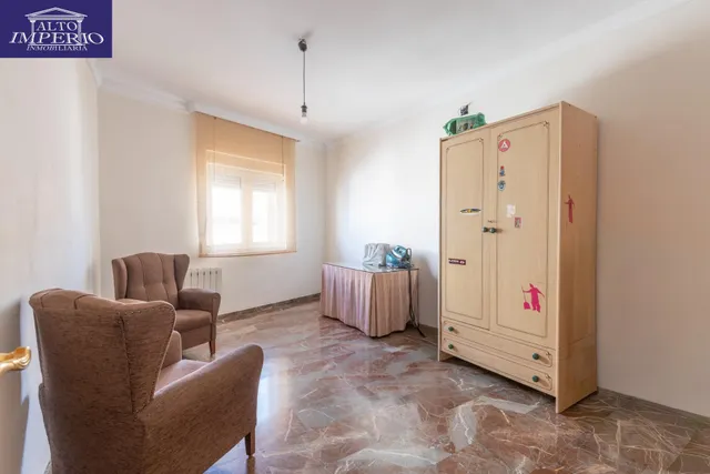 Casa en esquina en venta en Las Gabias — 44