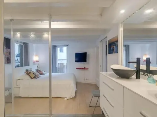 PISO EN VENTA EN EL GÒTIC — 18
