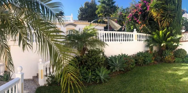 Villa reformada en zona baja de Torremuelle, Benalmádena — 4