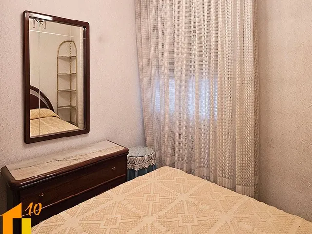 Piso 4 habitaciones 104m² en venta - Avda. del Cid — 27