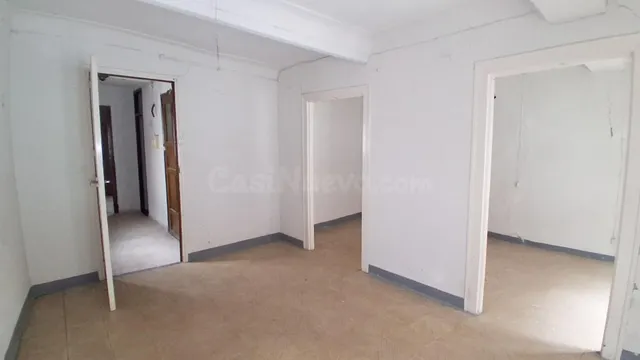 Urbis te ofrece un piso en venta en Béjar, Salamanca.