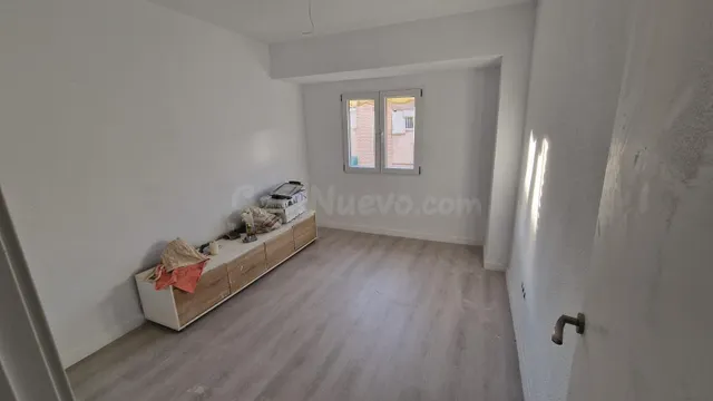 Amplio Ático Reformado en Carolinas Altas, Alicante - foto 5