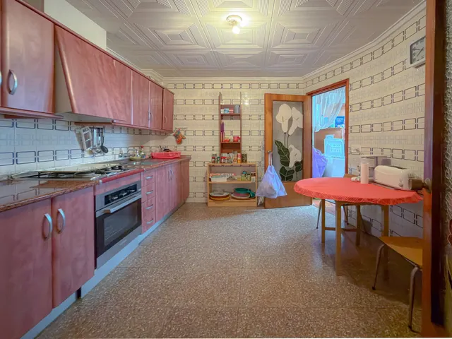 Oportunidad! Amplio apartamento con 4 dormitorios + 2 Baños y Terraza con vistas laterales al mar (160 mts playa) — 11