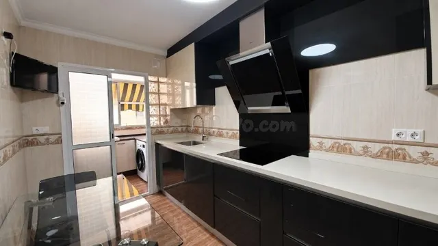 Amplio y precioso  piso de 4 dormitorios en alquiler  en camino de suárez — 20