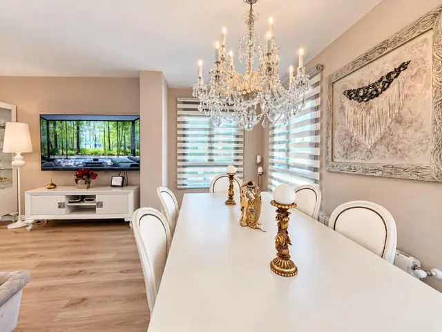 ESPECTACULAR VIVIENDA REFORMADA CON PISCINA, BODEGA, GIMNASIO Y UNA EXCEPCIONAL PRIVACIDAD — 23