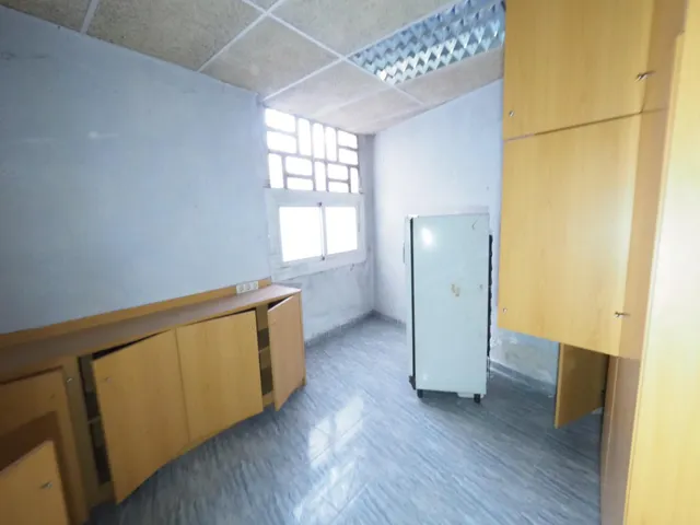 Se vende local comercial en mollet del valles — 10