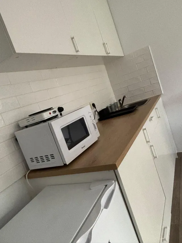 Acogedor Apartamento Reformado en Benidorm, Ideal para Inversión — 11