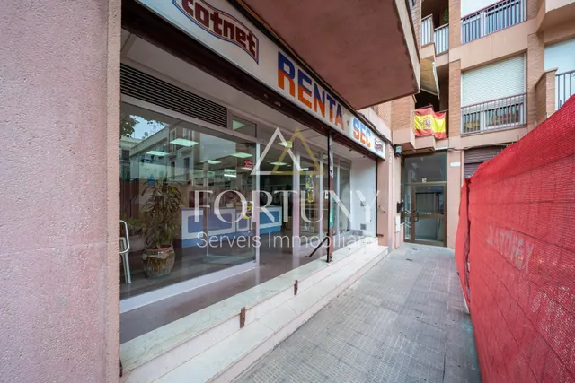 Local comercial 198m² en venta - Mestral — 2