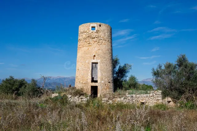 MAGNIFICA FINCA RÚSTICA EN LLUBI - foto 3
