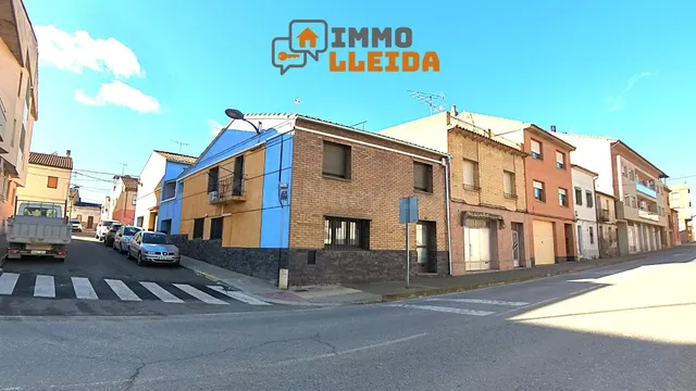 OPORTUNIDAD Casa en Binéfar con mucho espacio